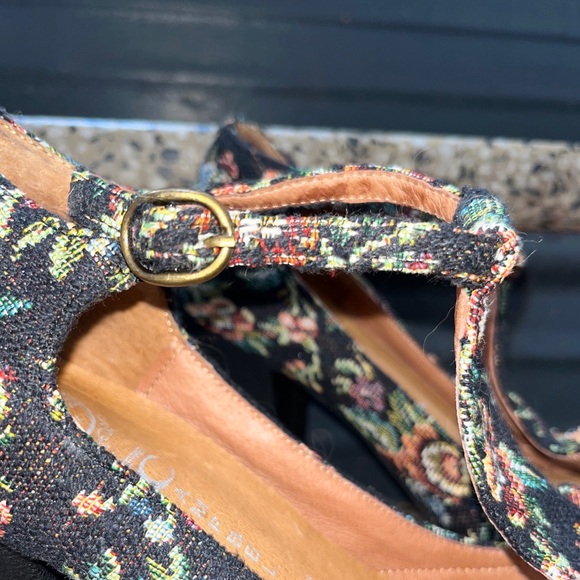 Jeffrey Campbell Vintage Floral Tapestry Platform Size 9.5 Shoes EUC - Picture 9 of 16